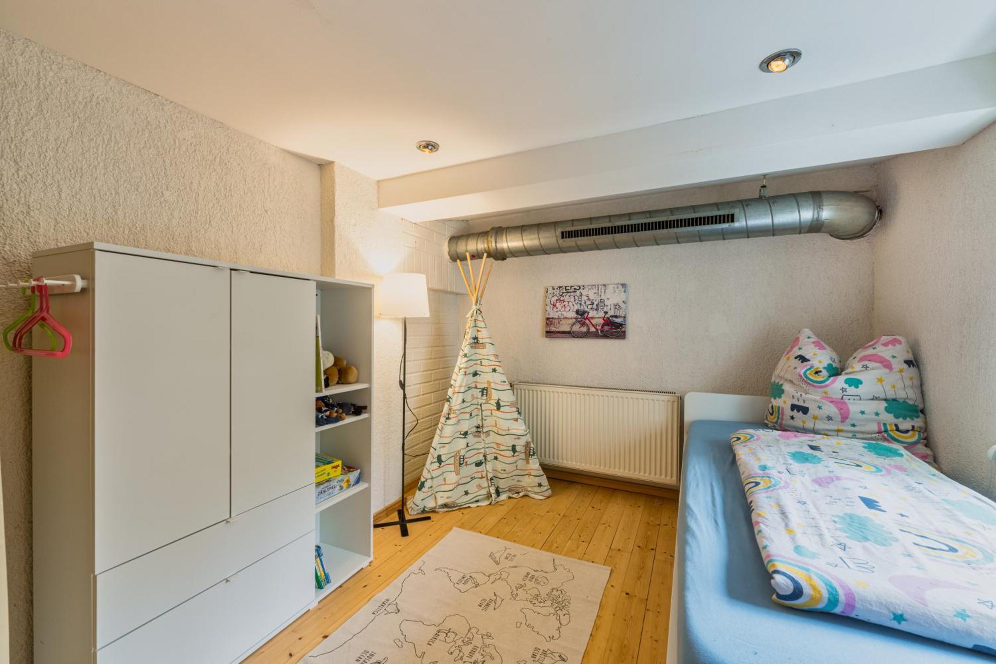Exklusive Und Grosszuegige Wohnung 140 Qm In Magdeburg Top-Lage Mit Kicker Fuer Bis Zu 8 Personen Bagian luar foto